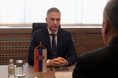 Састанак министра Стефановића са директором румунске Војнообавештајне управе