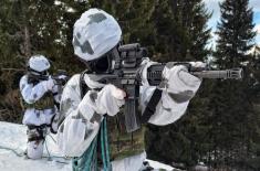 Members of 72nd Special Operations Brigade undergo winter training