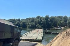 Војска Србије поставила понтонски мост преко Велике Мораве