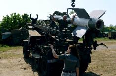 Final preparations for air defence exercise with live firing