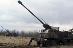 Combat crews train with modern artillery weapons