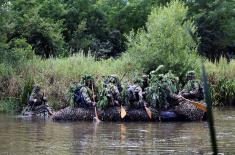 Scouts train to navigate around submerged obstacles