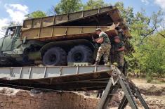 Serbian Armed Forces install temporary bridge on top of Hisar Hill
