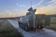 NCOs serving in armoured units do stationary camp