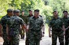 Начелник Генералштаба у обиласку јединица Копнене војске