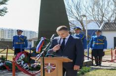 Ministar Stefanović položio venac povodom Dana sećanja na žrtve NATO agresije 