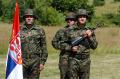 Министар Гашић са представницима медија на логоровању Специјалне бригаде