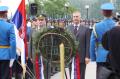 Minister lays wreaths on the memorial stone in Varvarin