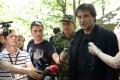Министар Гашић са представницима медија на логоровању Специјалне бригаде