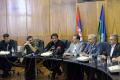 Министар Гашић са представницима медија на логоровању Специјалне бригаде