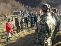 Minister of defence with the construction workers of water pipeline in Uzice