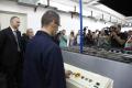Министар Шутановац пустио у рад нову савремену машину у фабрици „Слобода“