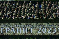  Ministar Vučević i general Mojsilović na generalnoj probi za prikaz sposobnosti Vojske Srbije „Granit 2023“