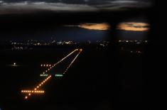 Ministar Vulin: Posle 21 godine na batajničkom aerodromu obnovljena svetlosna signalizacija 
