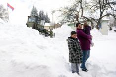 Residents of Mlačište grateful to military for their help