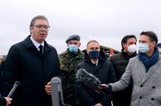 Vučić: Skener za vojnu bolnicu na Karaburmi