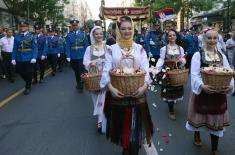 Припадници Министарства одбране и Војске Србије учествовали у Спасовданској литији “Београд се моли за мир”