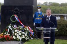 Stefanović lays wreath at Monument to Pilots, Defenders of Belgrade