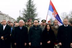 Minister Vučević unveils memorial bust for hero of Košare Goran Ostojić