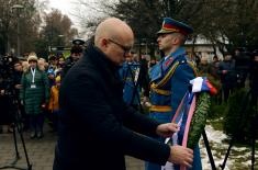 Minister Vučević unveils memorial bust for hero of Košare Goran Ostojić