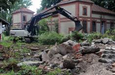 Po naređenju vrhovnog komandanta Vojske Srbije Aleksandra Vučića počeli radovi na izgradnji Kovid bolnice u Kruševcu