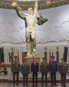 Minister Stefanović visits Victory Museum in Moscow