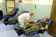 Human Resources Sector and Public Relations Department donate blood