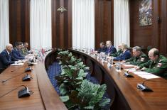 Defence Minister visits the Russian Federation