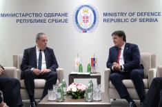 Sastanak ministra Gašića sa ministrom odbrane Republike Kipar Palmasom