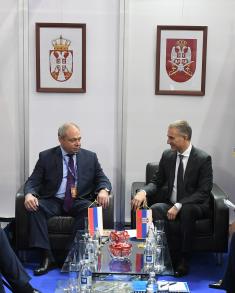 Министар Стефановић разговарао са замеником директора руске Федералне службе за војнотехничку сарадњу