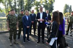 Председник Вучић: Грађани могу да буду поносни на своју војску 