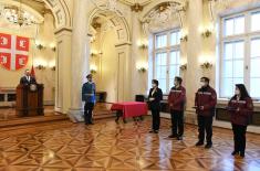 The highest military awards presented to the members of the Chinese medical team