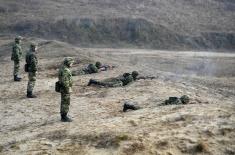 Minister Stefanović visits Air Force and Air Defence NCO Course students  