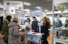 Универзитет одбране представља образовне програме војних школа на сајму „Путокази“ у Новом Саду