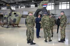 Ministar Gašić obišao pripadnike 98. vazduhoplovne brigade