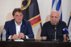 Министар Гашић присуствовао промоцији књиге „Креће се лађа француска“ на Крфу