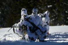 Obuka kadeta Vojne akademije u zimskim uslovima
