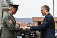 Minister Vulin at the key-handover ceremony in Vranje: Vučić is the first president of Serbia who initiated a systematic resolution of housing issues of the members of security services