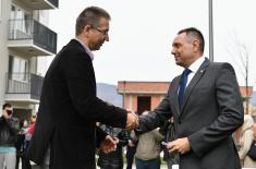 Minister Vulin at the key-handover ceremony in Vranje: Vučić is the first president of Serbia who initiated a systematic resolution of housing issues of the members of security services