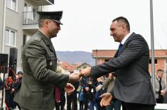 Minister Vulin at the key-handover ceremony in Vranje: Vučić is the first president of Serbia who initiated a systematic resolution of housing issues of the members of security services