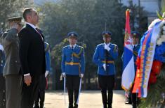 Ministers Vulin and Shoigu lay wreaths at Belgrade Liberators Thomb