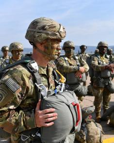 SAF and U.S. parachute units conduct exercise