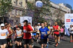 Готово 170 припадника Министарства одбране и Војске Србије на 35. Београдском маратону