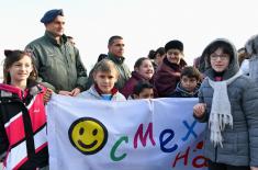 Deda Mraz i Dobre vile tradicionalno na aerodromu Batajnica