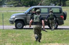 Министар Гашић присуствовао такмичењу војнополицијских и извиђачких јединица