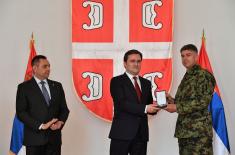 Uručenje odlikovanja pripadnicima Ministarstva odbrane i Vojske Srbije