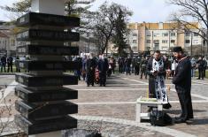 Minister Stefanović lays wreaths at memorials to victims of NATO aggression: We proudly remember heroic deeds