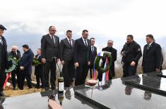 A delegation from the Ministry of Defence and the Serbian Armed Forces lays a wreath at the grave of Pavle Bulatović in Rovci  