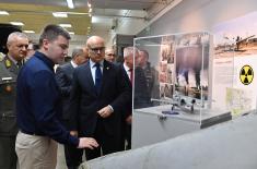 Minister Vučević opens exhibition “Serbia Remembers – 25th Anniversary of Defence of Fatherland against NATO Aggression” in Military Museum