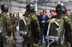 Minister Gašić visits 63rd Parachute Brigade